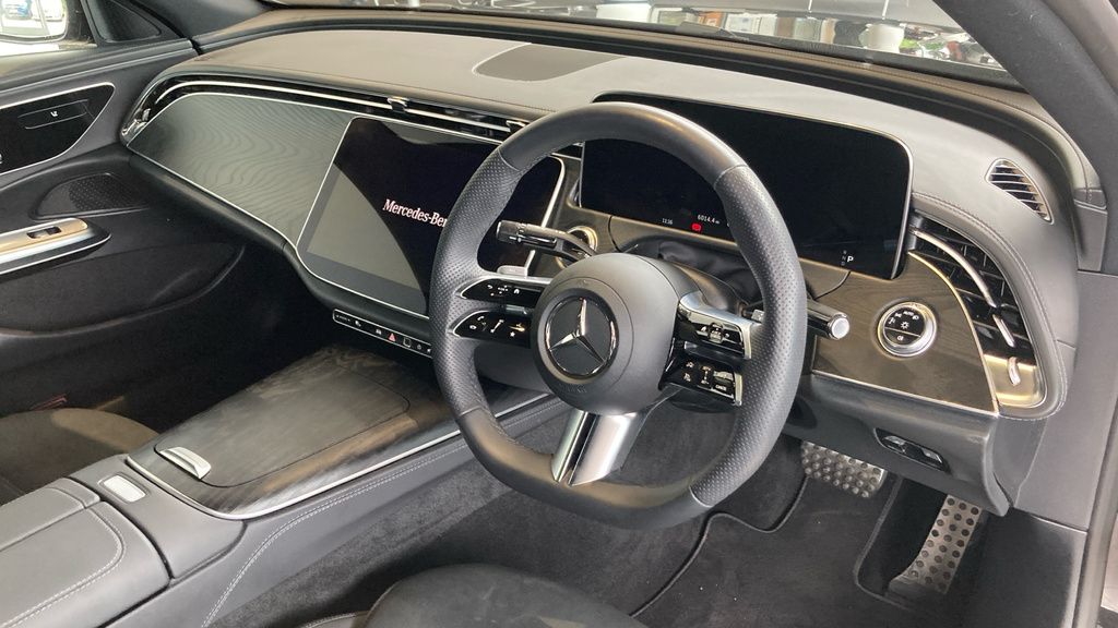 Mercedes-Benz E Class E Class E220d Urban Edition 9G-tronic Black #3
