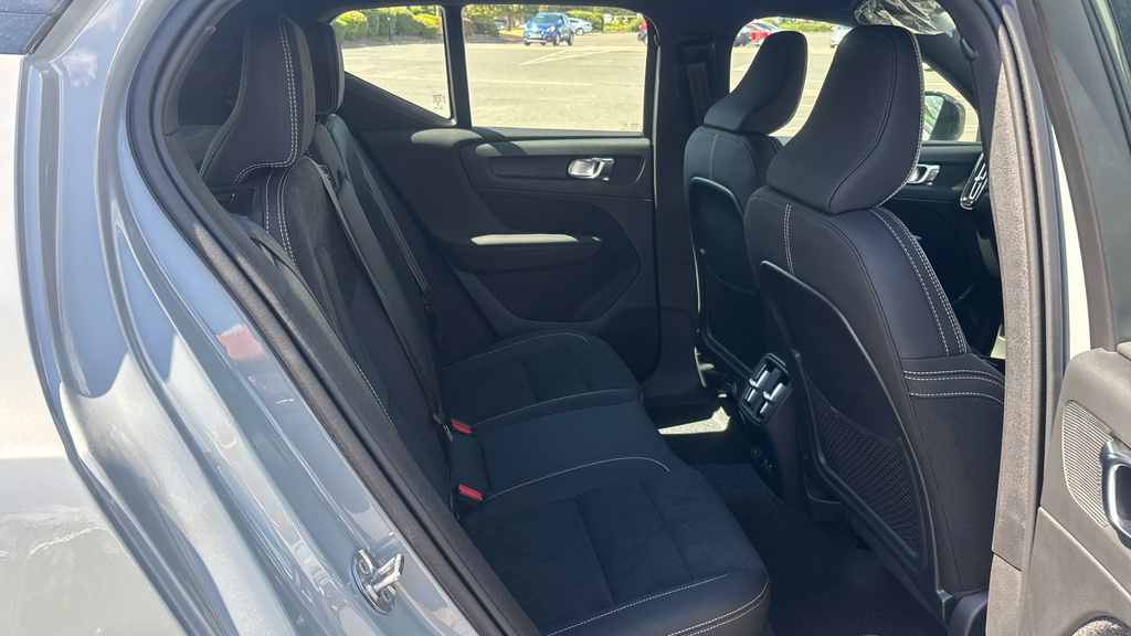 Volvo EX40 Ex40 300Kw Twin Motor Plus 82Kwh Awd Esta Grey #6