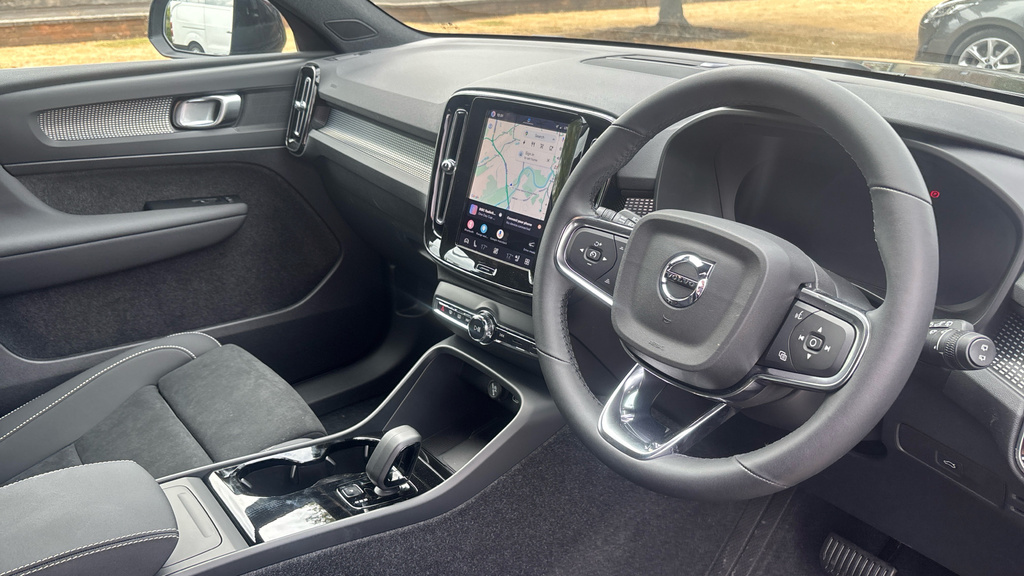 Volvo EX40 Ex40 325Kw Tm Perf Plus Black Edition 82Kwh Au Black #4