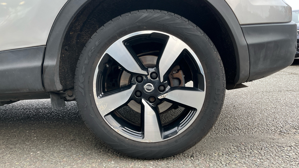 Nissan Qashqai 1.5 Dci Acenta Hatchback Blue #18