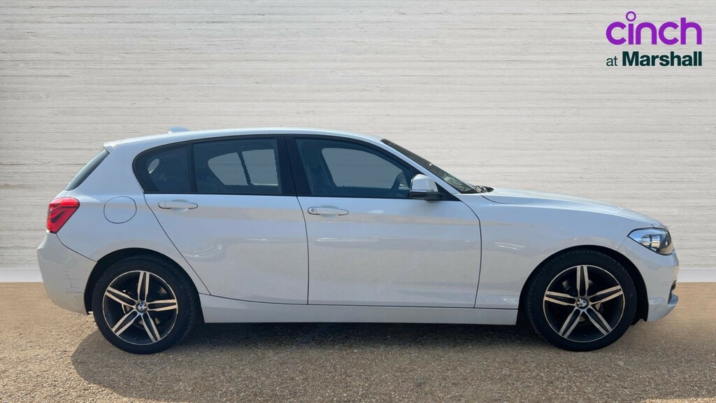 BMW 1 Series 1 Series 118I 1.5 Sport Navservotronic White #2