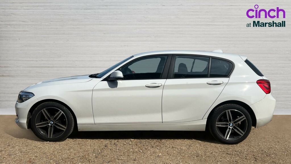 BMW 1 Series 1 Series 118I 1.5 Sport Navservotronic White #6