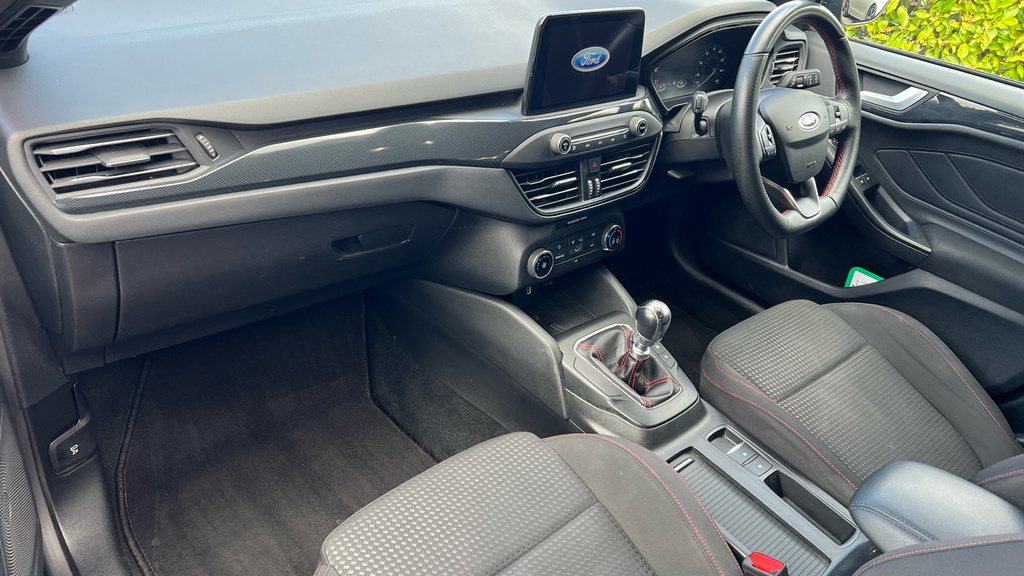 Ford Focus 1.0 Ecoboost Hybrid Mhev 125 St-line X Edition Black #10