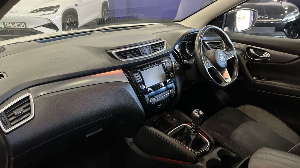 Nissan Qashqai Dci Acenta Premium Black #10