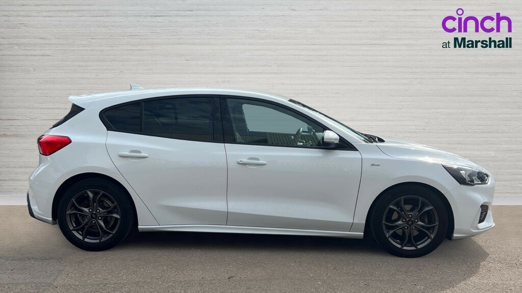 Ford Focus Focus 1.0 Ecoboost 125 St-line EN68WGK White #2