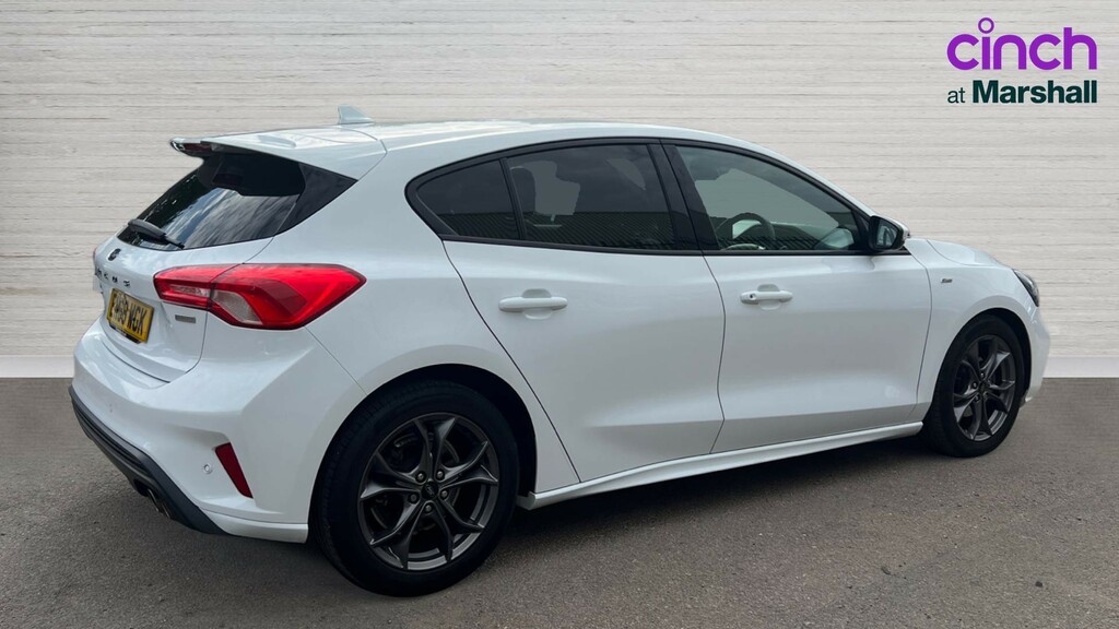 Ford Focus Focus 1.0 Ecoboost 125 St-line EN68WGK White #3