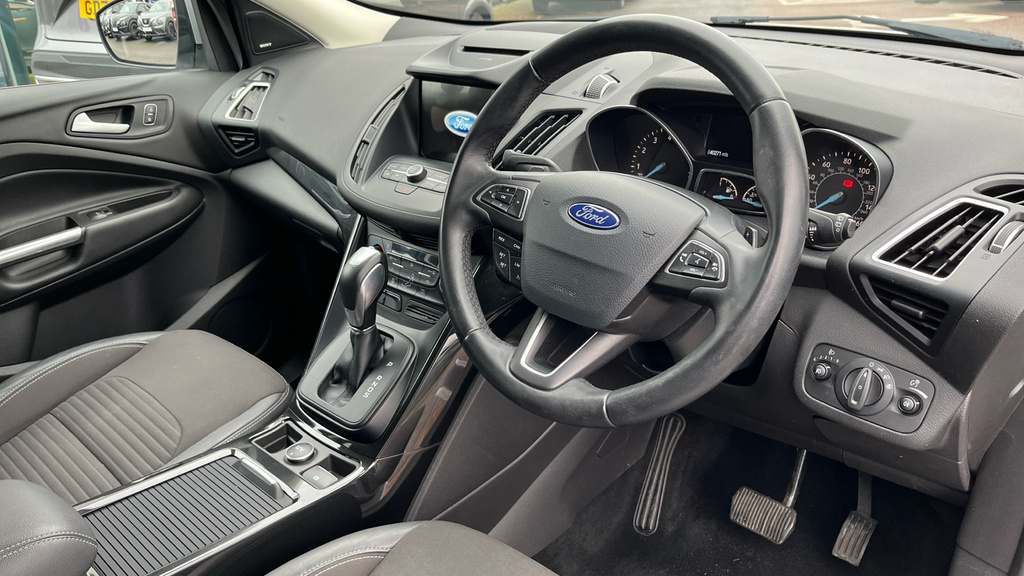 Ford Kuga 2.0 Tdci 180 St-line X With Heated Seats Red #9