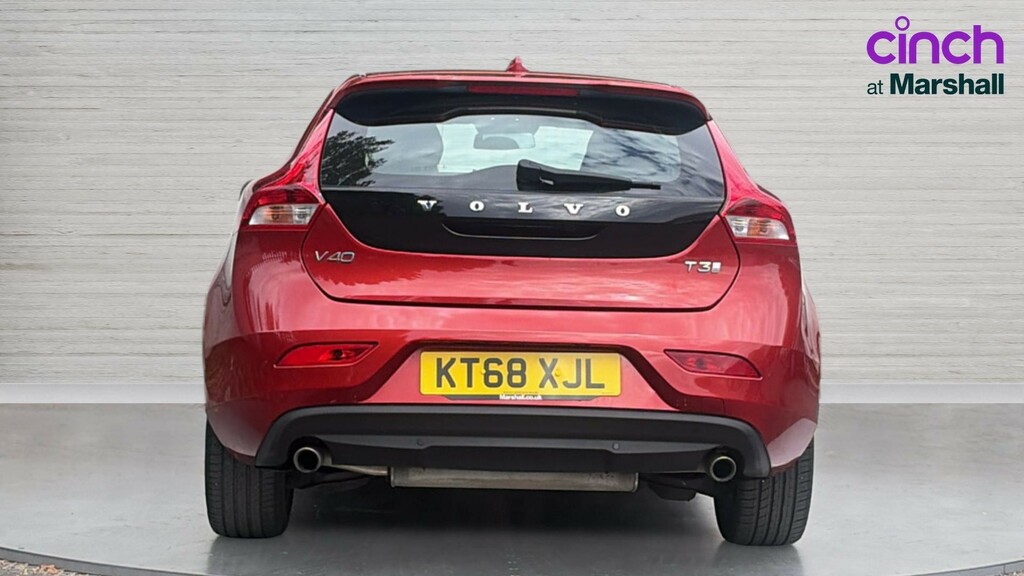 Volvo V40 V40 T3 152 R Design Pro Geartronic Red #4
