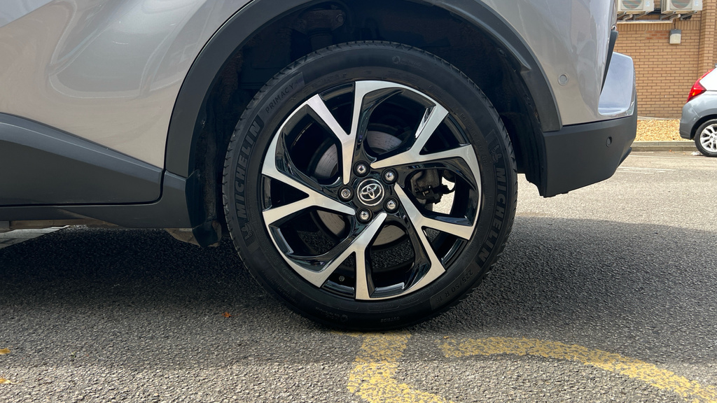 Toyota C-Hr Vvt-h Dynamic U2700 Ulez Silver #18