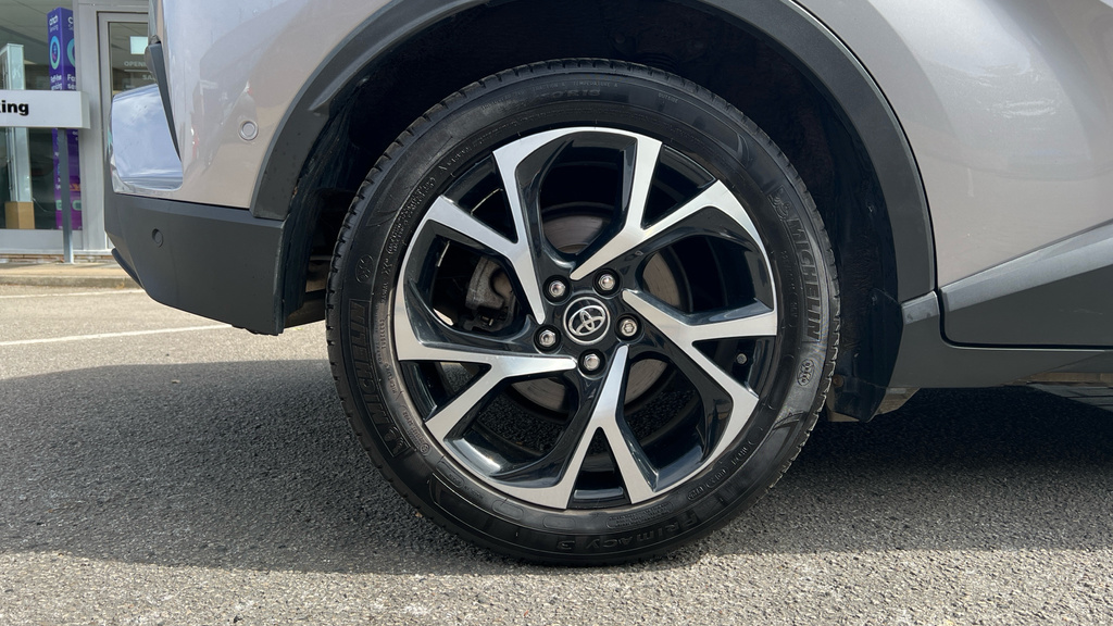 Toyota C-Hr Vvt-h Dynamic U2700 Ulez Silver #19