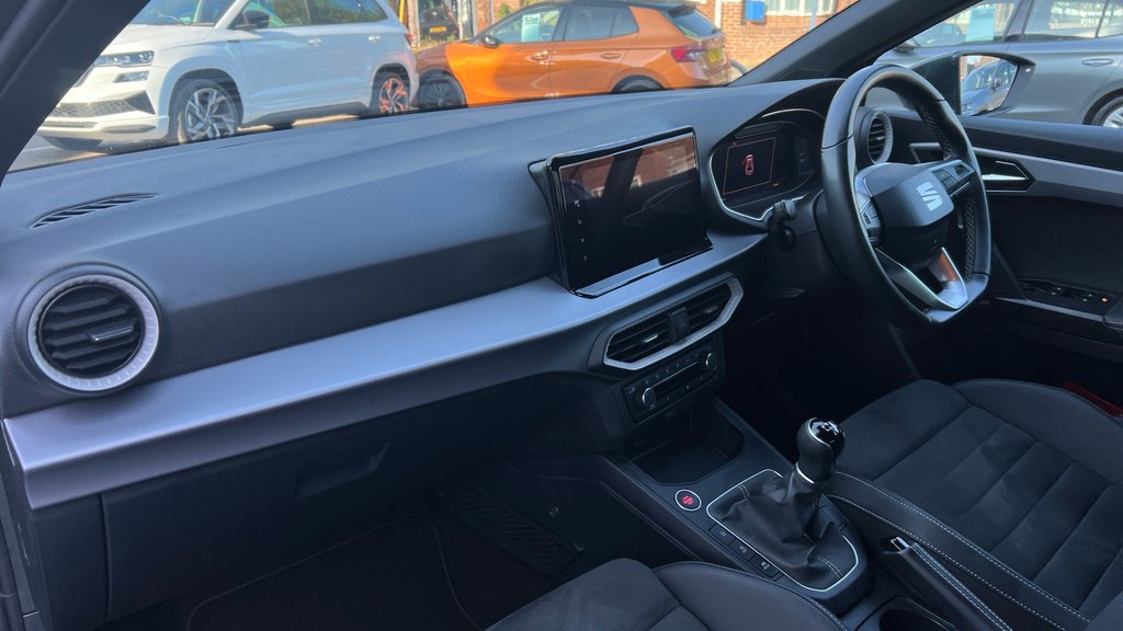 Seat Ibiza 1.0 Tsi 95 Fr Edition 2022 Black #10