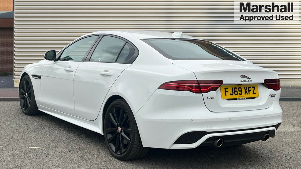 Jaguar XE Xe 2.0 R-dynamic Se White #5