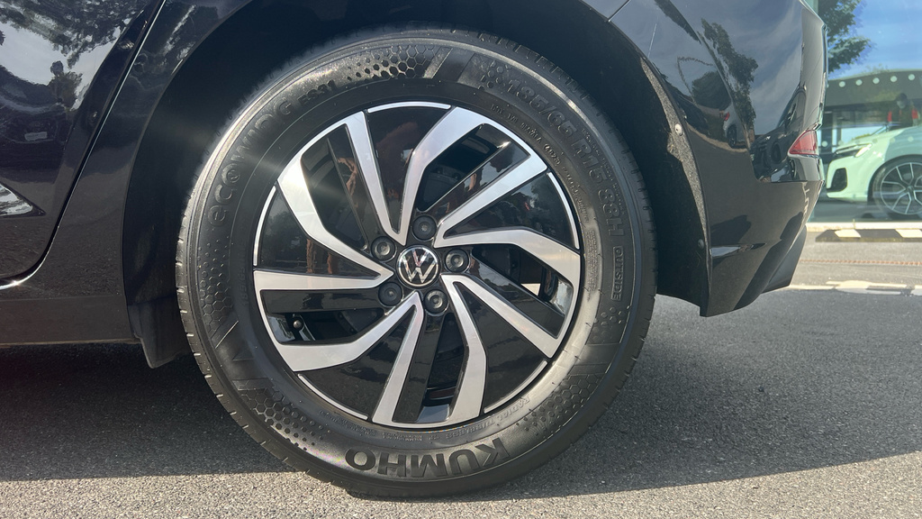 Volkswagen Polo Life Grey #18