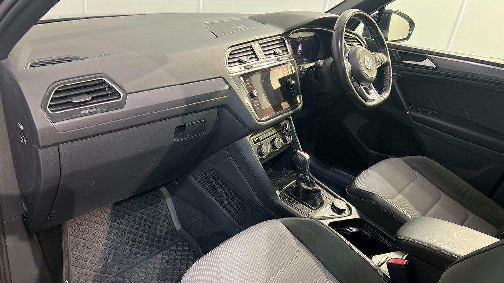 Volkswagen Tiguan Sel Grey #10