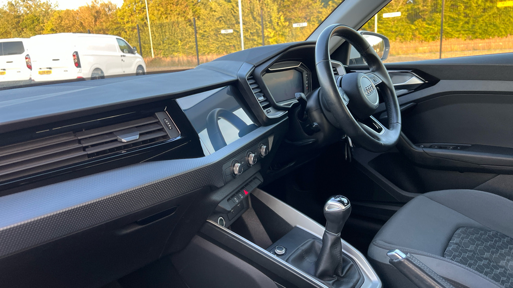 Audi A1 1.0 Tfsi 30 Black Edition Sportback Man Grey #10