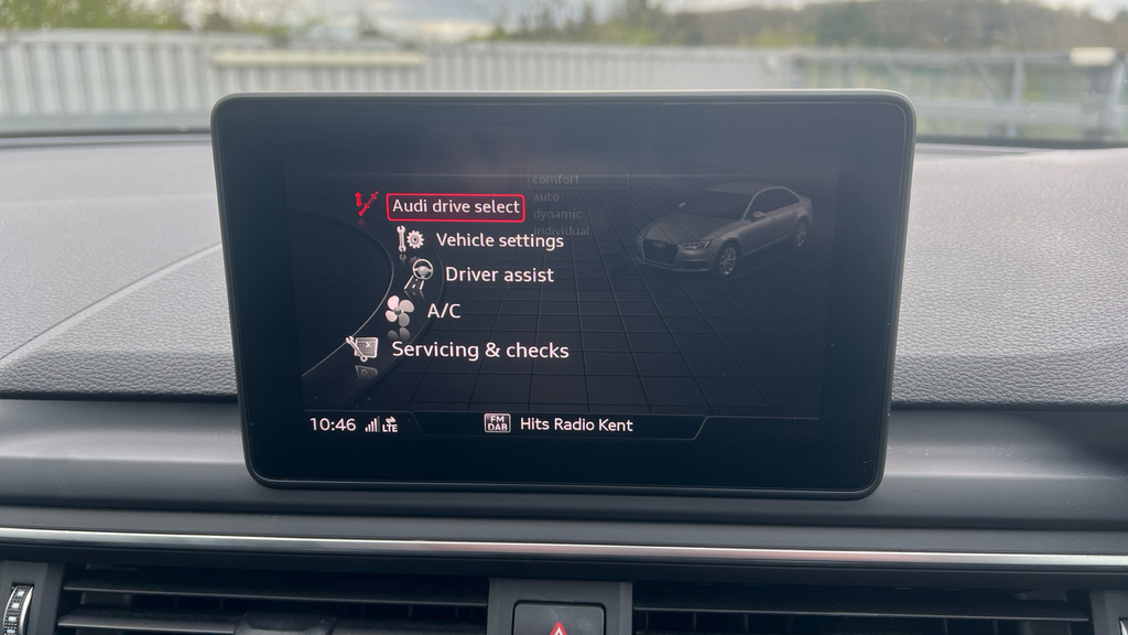 Audi A4 35 Tfsi Black Edition S Tronic Estate White #39