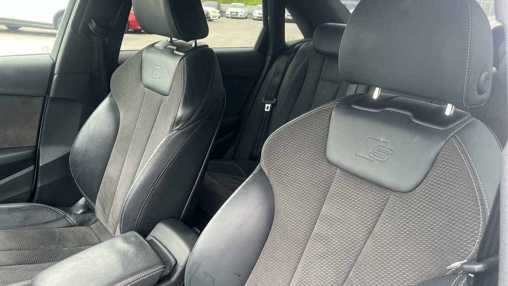 Audi A4 35 Tfsi Black Edition S Tronic Estate White #17