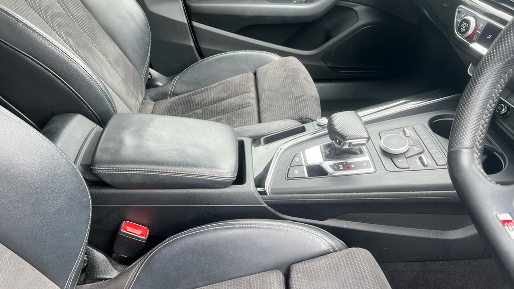Audi A4 35 Tfsi Black Edition S Tronic Estate White #27