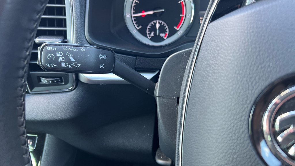 Skoda Karoq 1.5L Se L Black #32
