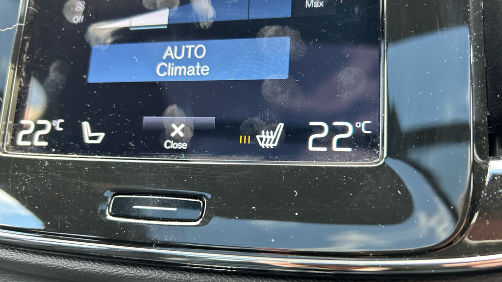 Volvo XC40 1.5 T3 Inscription 161 Bhp Red #33