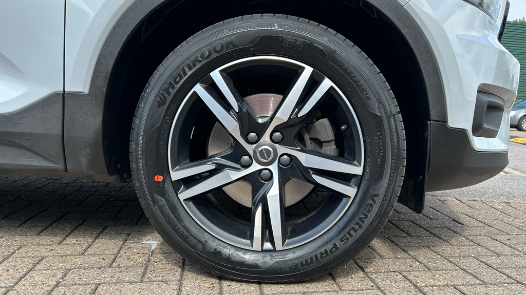 Volvo XC40 1.5 T3 Inscription 161 Bhp Red #20