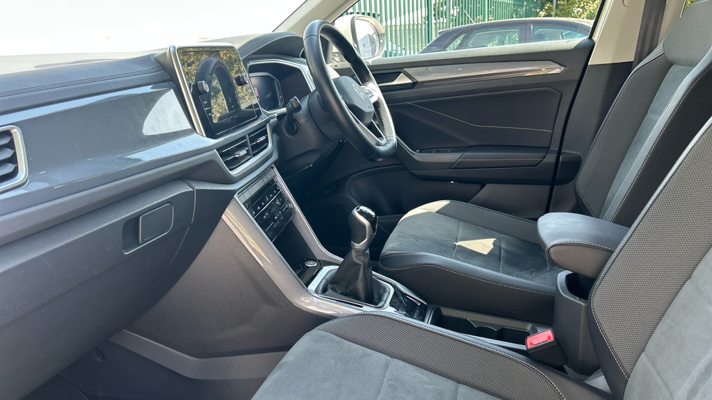 Volkswagen T-Roc 1L Life Silver #28