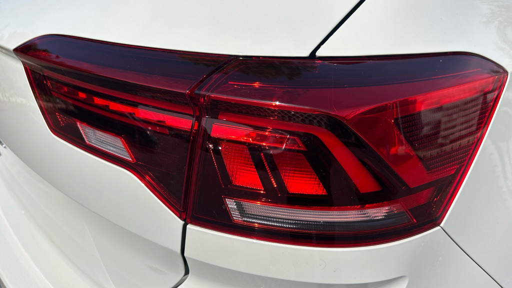Volkswagen T-Roc 1L Life Silver #44