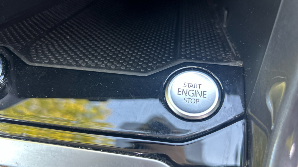 Volkswagen T-Roc 1L Life Silver #52
