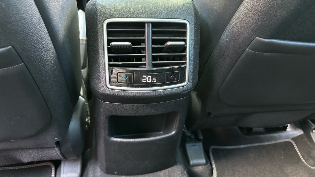 Kia Sportage 1.6 Crdi Isg 3 White #33