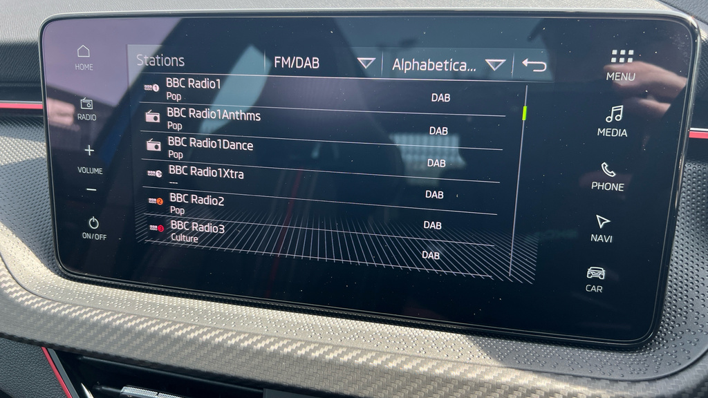 Skoda Kamiq 1.0 Tsi Design Edition White #23
