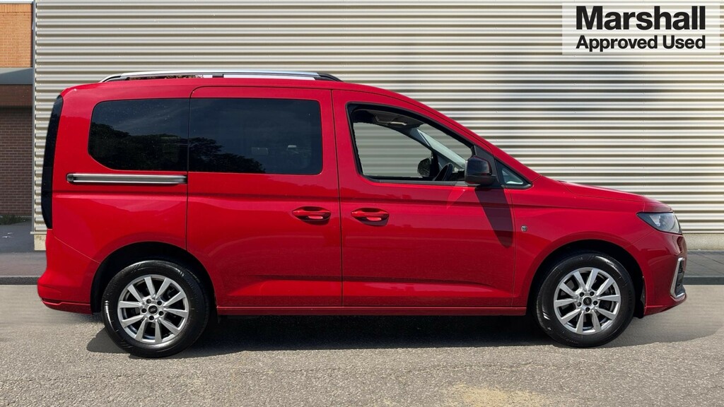 Ford Tourneo Connect Tourneo Connect 1.5 Ecoboost Titanium 7 Red #2