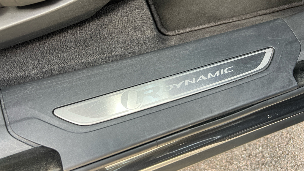 Jaguar F-Pace Jaguar Estate 2.0 D200 R-dynamic Hse Au Blue #34