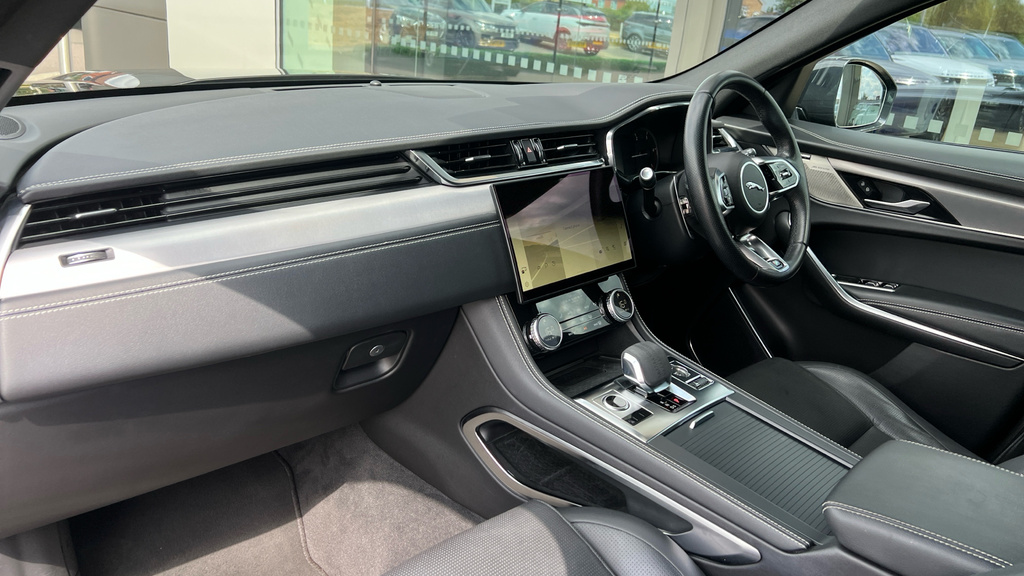 Jaguar F-Pace Jaguar Estate 2.0 D200 R-dynamic Hse Au Blue #24