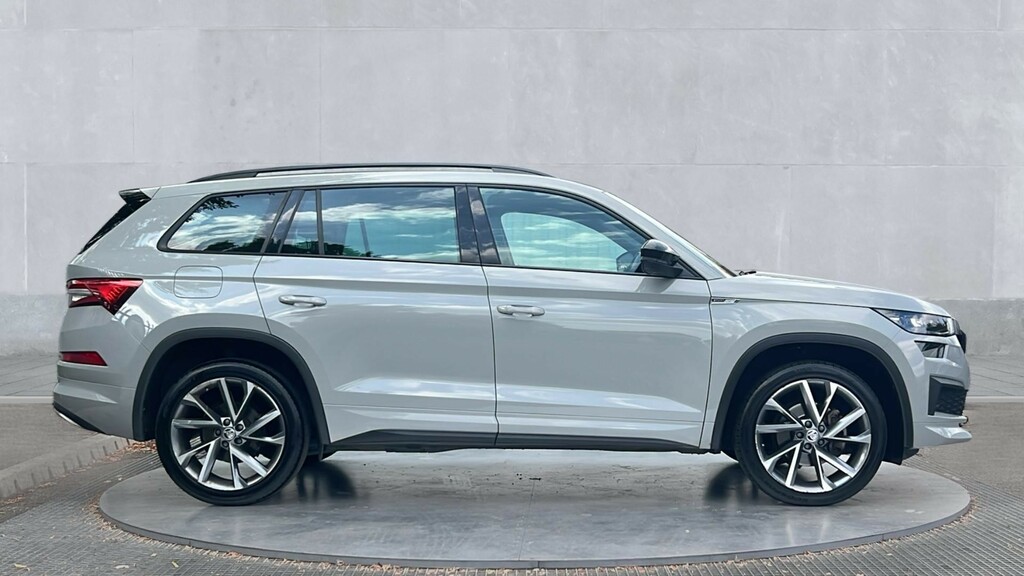Skoda Kodiaq Kodiaq 1.5 Tsi Sport Line Dsg 7 Seat Grey #4
