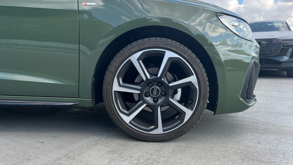 Audi A1 A1 30 Tfsi Black Edition Black #5