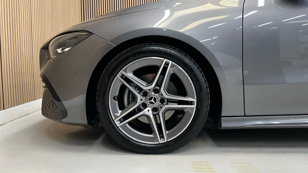 Mercedes-Benz CLA Class 180 Amg Line Premium Tip 2025 Black #25