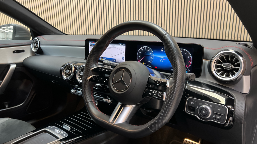 Mercedes-Benz CLA Class Cla 180 Amg Line Executive Tip Grey #3
