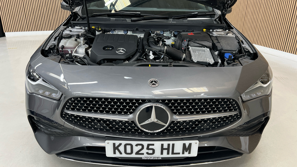 Mercedes-Benz CLA Class 180 Amg Line Premium Tip 2025 Black #19