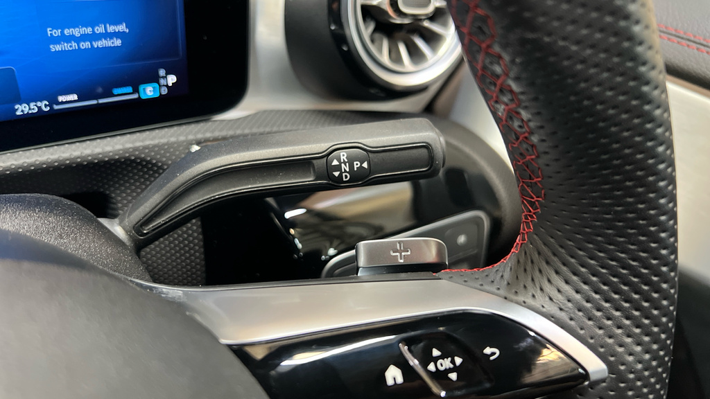 Mercedes-Benz CLA Class 180 Amg Line Premium Tip 2025 Black #33