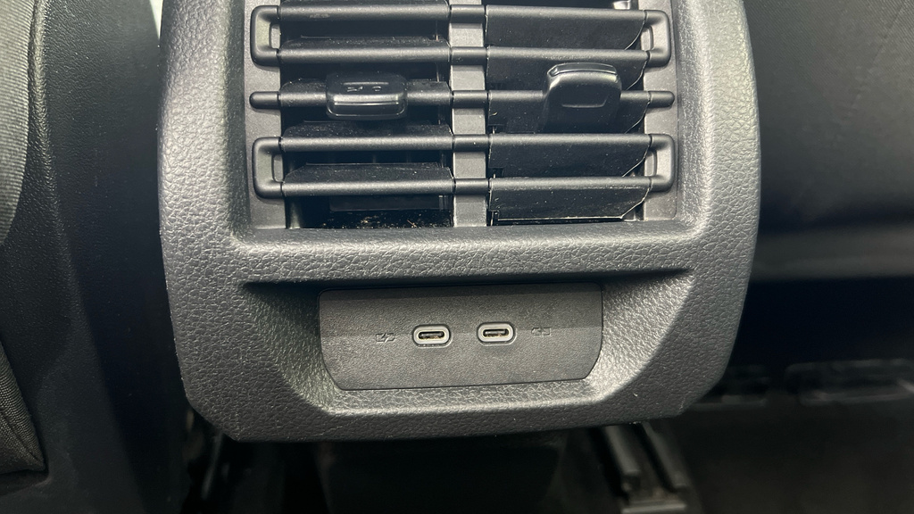 Ford Grand Tourneo Connect Titanium 2.0 Black #32