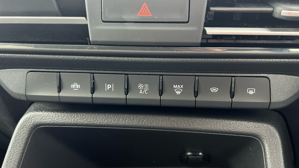 Ford Grand Tourneo Connect Titanium 2.0 Black #51