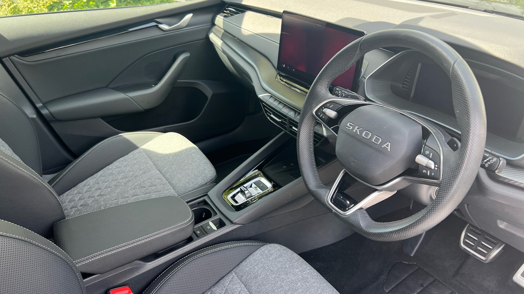 Skoda Octavia Octavia 1.5 Tsi 150 E-tec Sportline Dsg Black #6