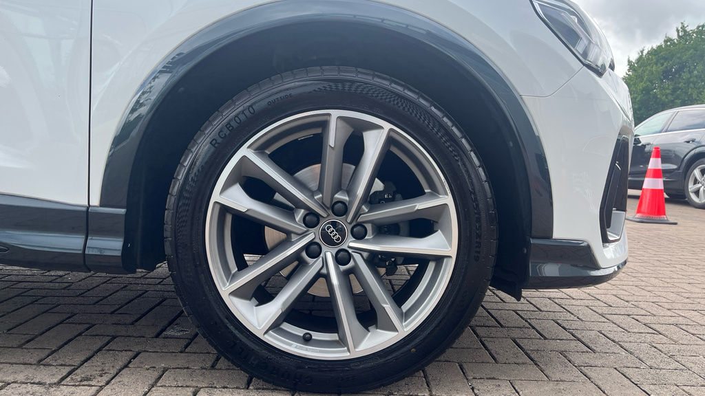 Audi Q3 Q3 35 Tfsi Black Edition S Tronic White #5