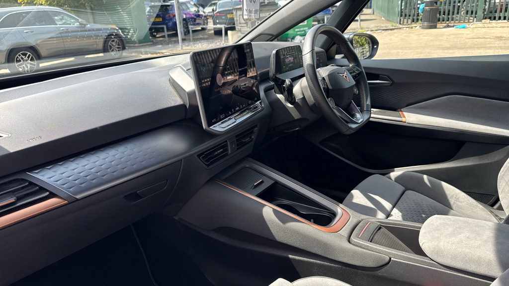 Cupra Born Born 170Kw E-boost V3 59Kwh Black #2
