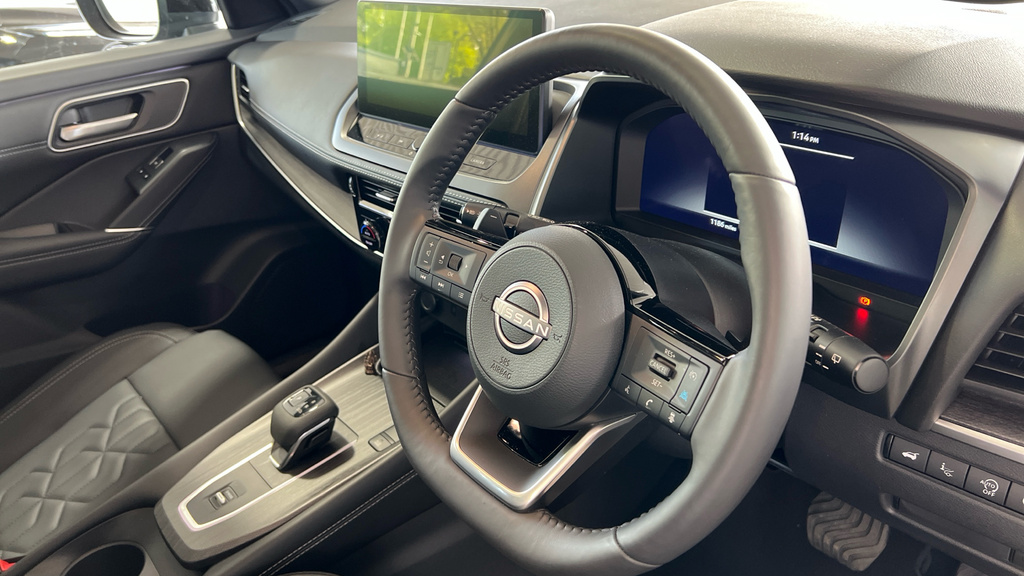 Nissan Qashqai 1.5 E-power Acenta Premium Black #13