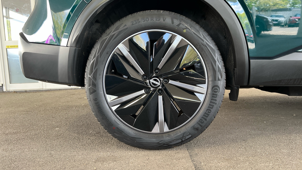 Nissan Qashqai 1.5 E-power Acenta Premium Black #20