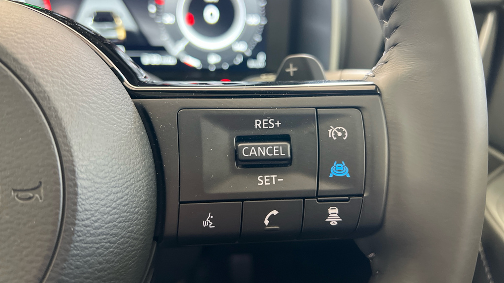Nissan Qashqai 1.5 E-power Acenta Premium Black #24