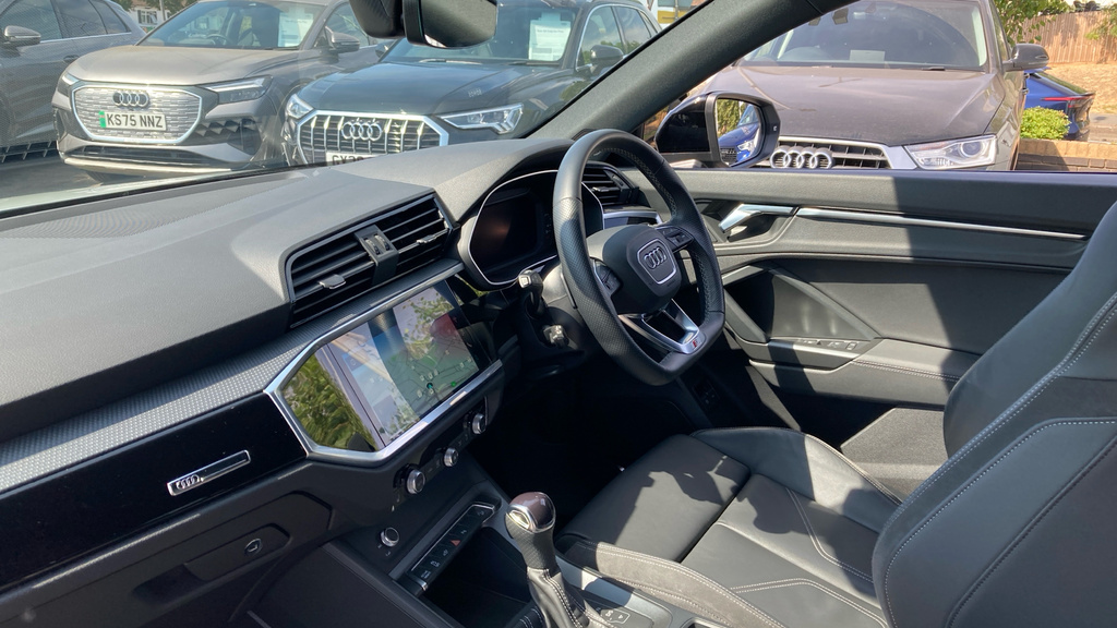 Audi Q3 Q3 45 Tfsi E Black Edition S Tronic Silver #2