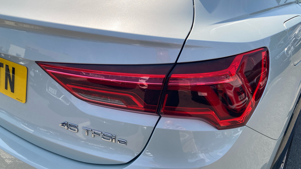 Audi Q3 35 Tfsi Sport S Tronic White #33