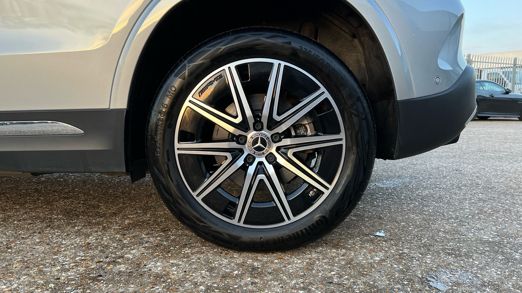 Mercedes-Benz EQA Eqa 250 140Kw Amg Line Executive 70.5Kwh Black #26